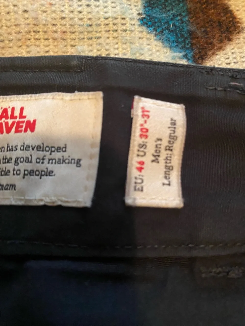 Fjallraven G-1000 Men's Cargo Pants in Black - Picture 5 of 11